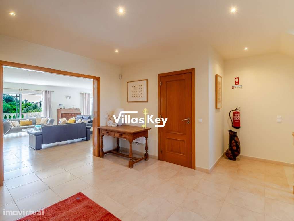 Moradia T4, com piscina, perto das praias, em Carvoeiro. - Grande imagem: 4/60