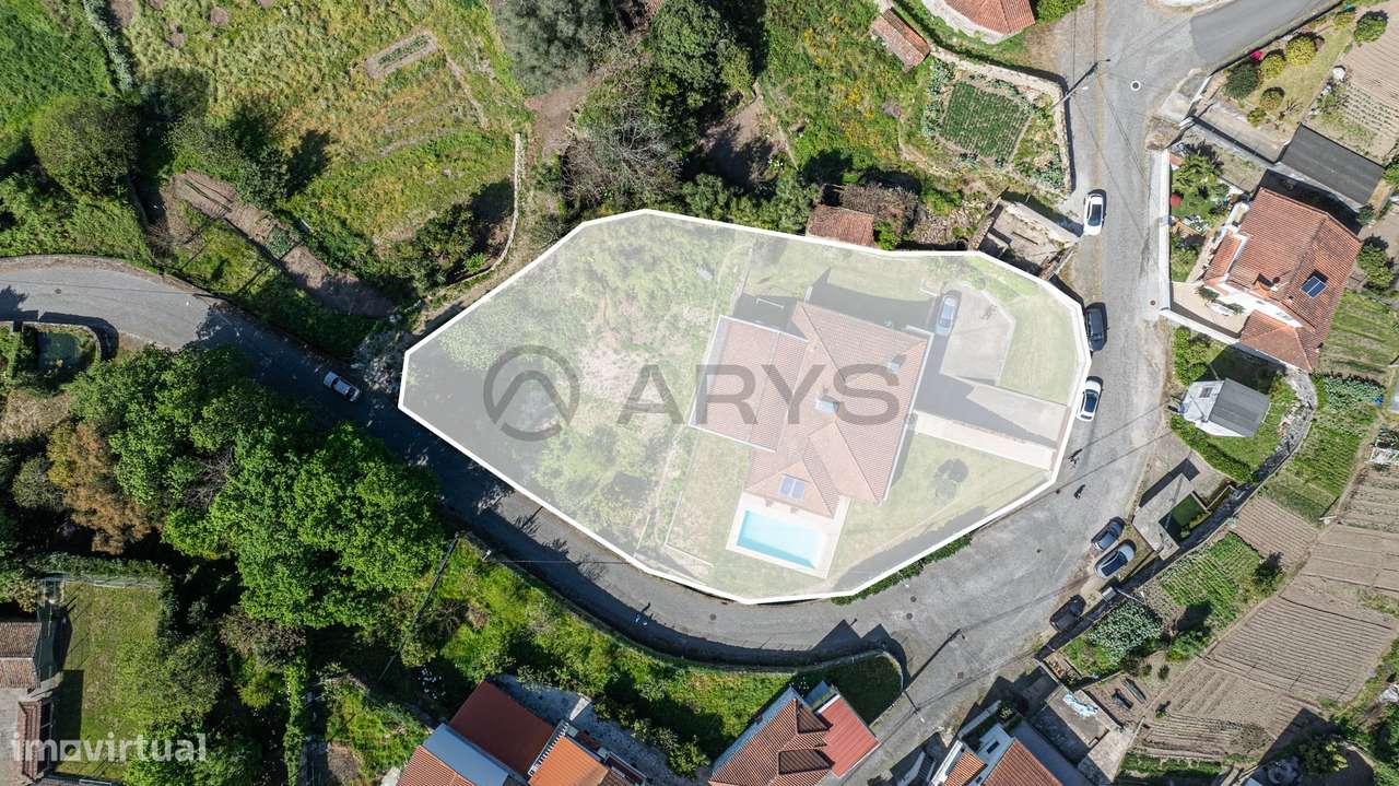 Moradia em Trandeiras, Braga-35