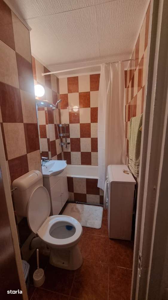 Titan prisaca Dornei , lângă policlinica - Imagine principală: 5/8