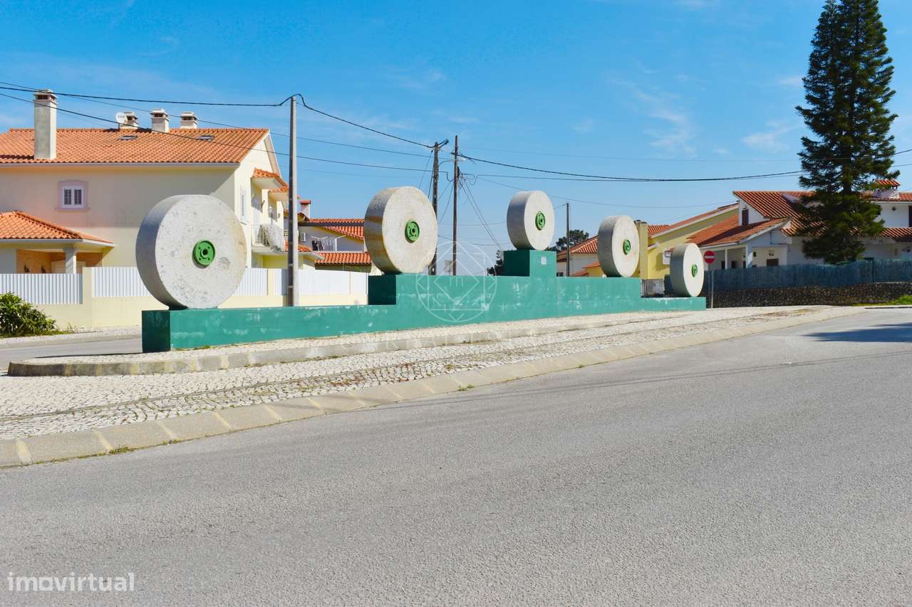 Lote de Terreno para construção de moradia em banda, localizado na Urb - Grande imagem: 4/39