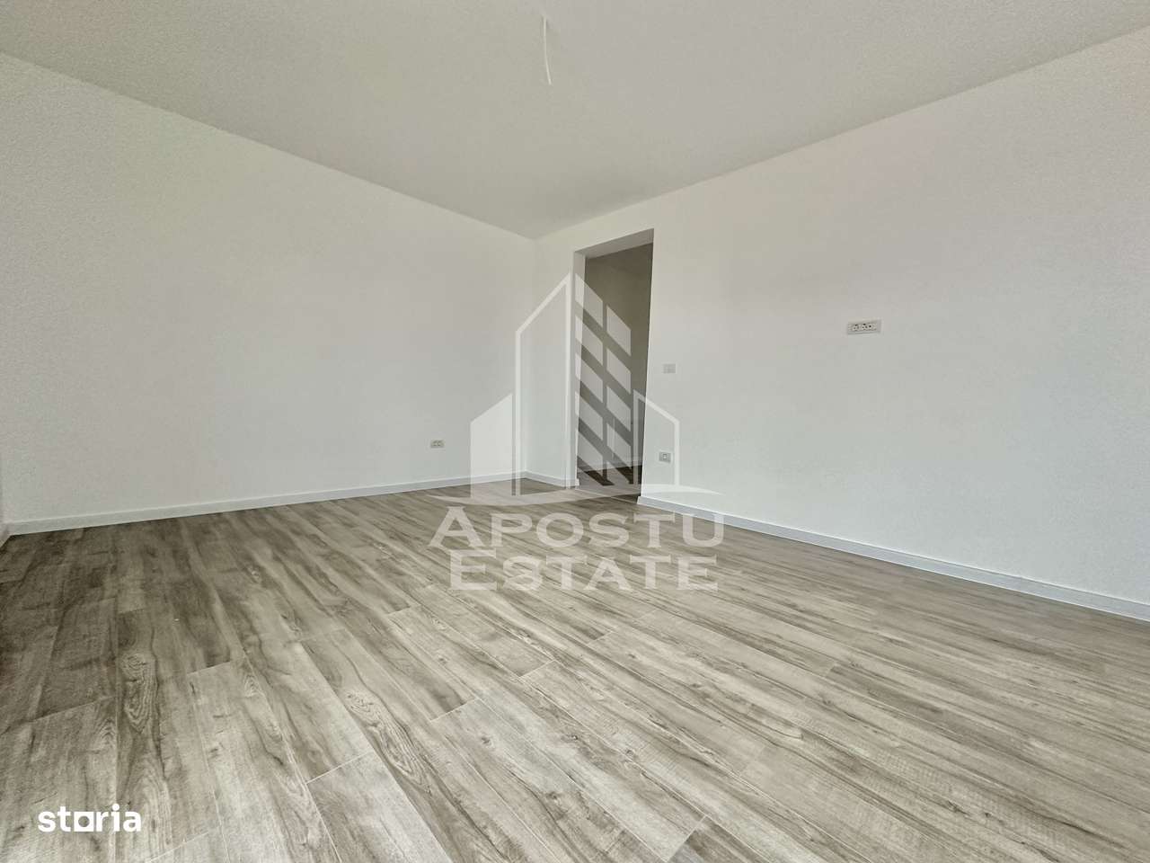 Apartament cu 2 camere, decomandat, bucatarie inchisa, terasa 13 mp - Imagine principală: 3/9