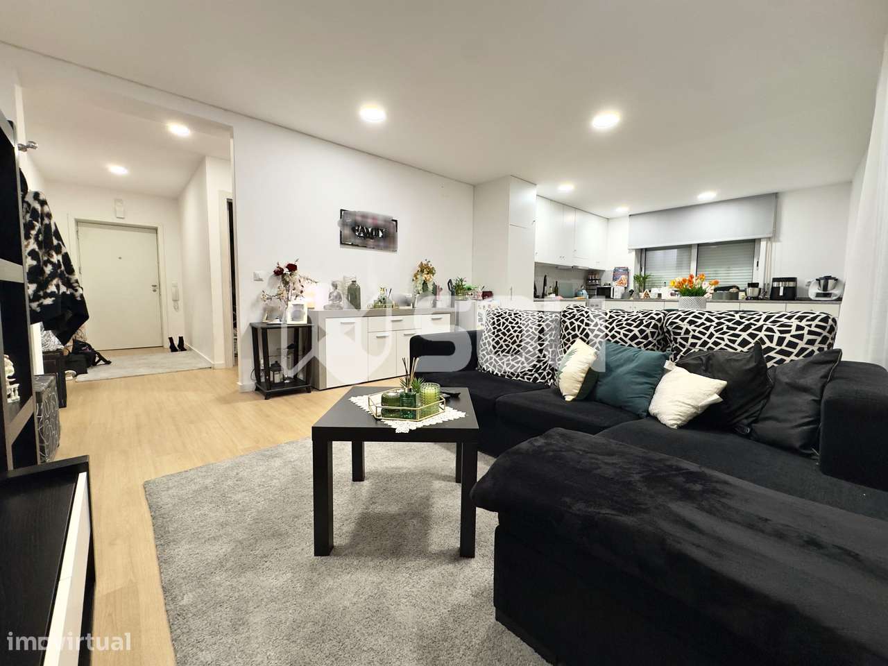 T3+1 Remodelado com 3 Frentes e Excelentes Áreas - Grande imagem: 5/22