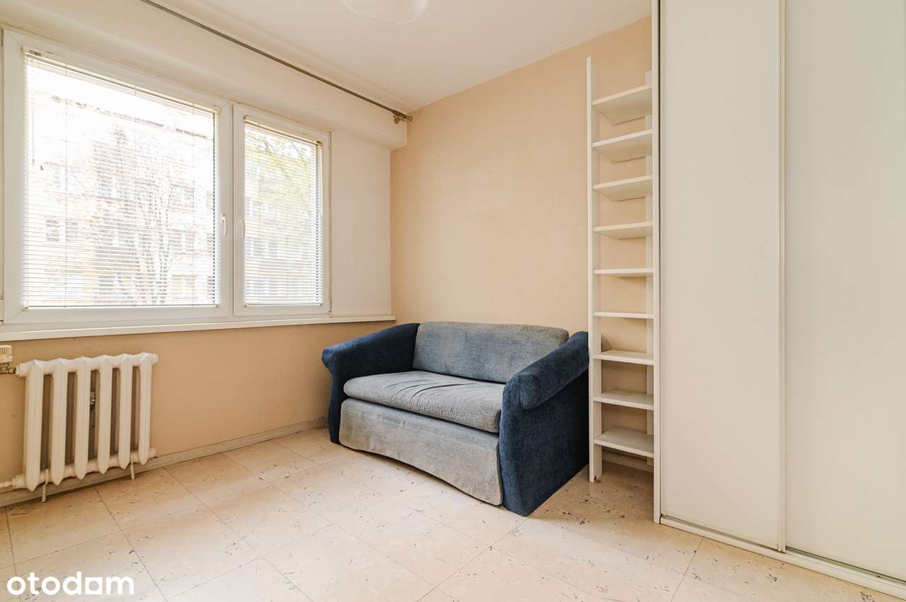 1 piętro | 3 pokoje | dwustronne | blisko centrum | klatka po remoncie-13