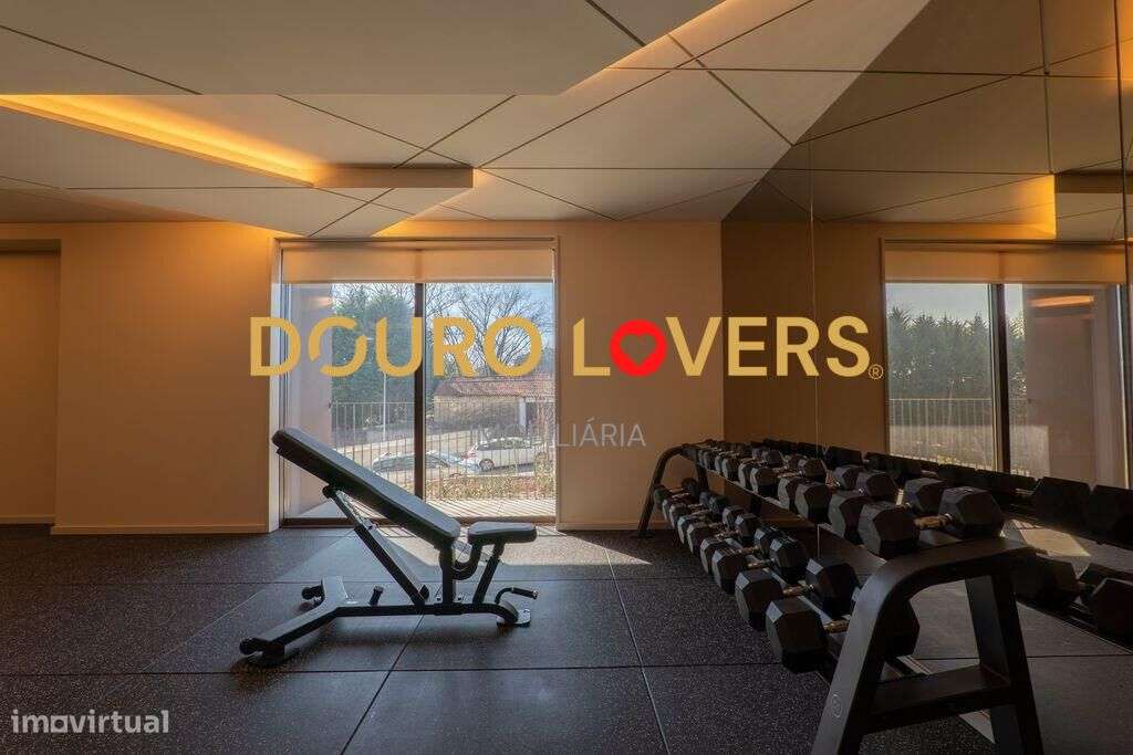 APARTAMENTO T4 | VARANDA | JARDINS D'ARRÁBIDA-29