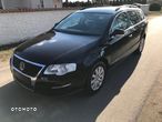 Volkswagen Passat 1.9 TDI Highline - 13