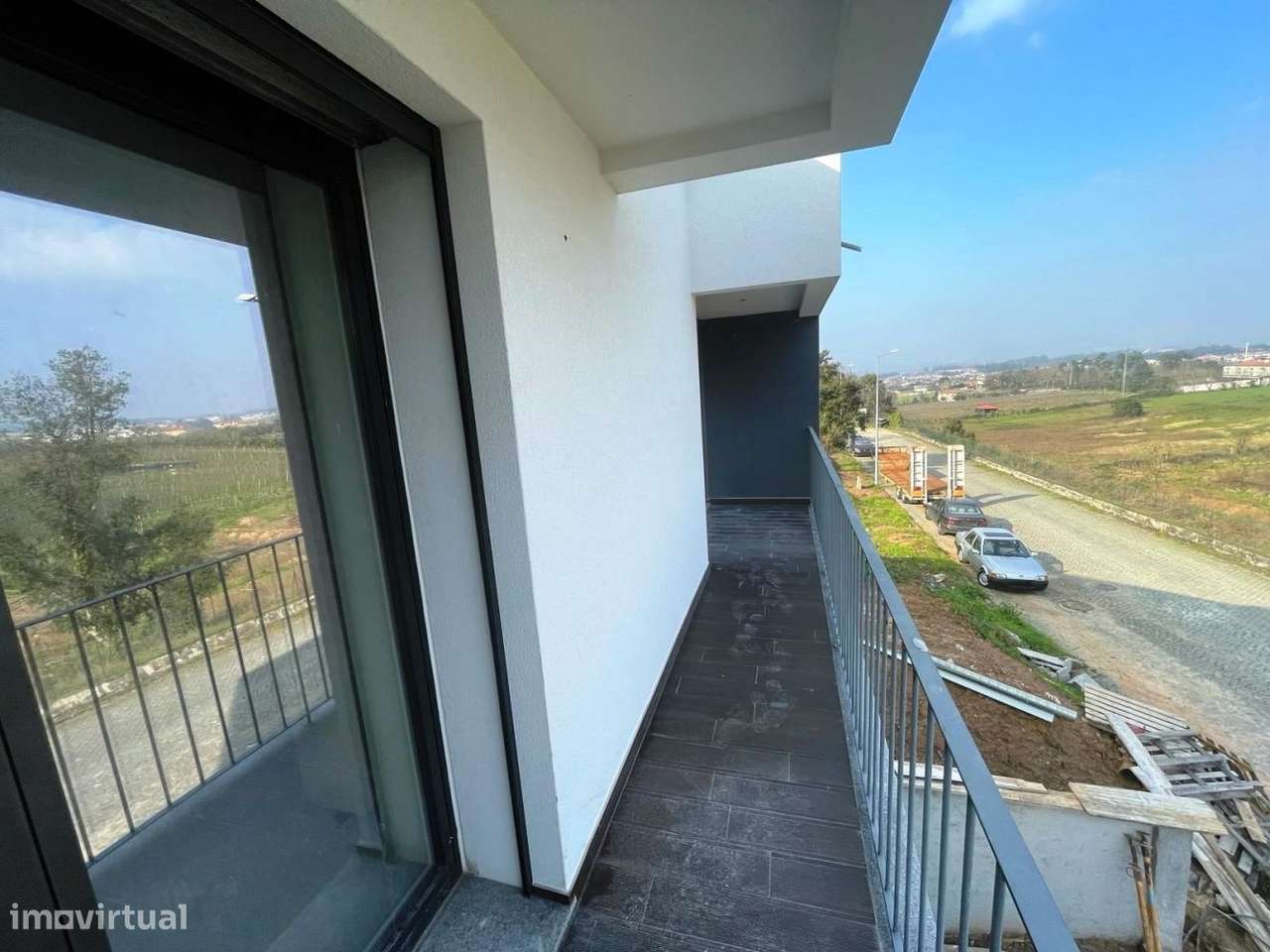 Moradia em Banda Nova V4 – Parada de Tibães, Localização Tranquil-12