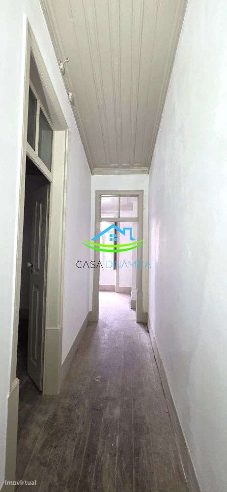 Apartamento T3 com sotão grande no centro de Soure-10