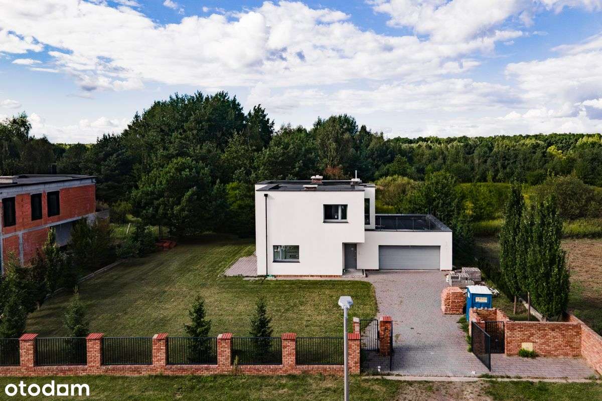 Efektowna przestrzeń do wykończenia-12