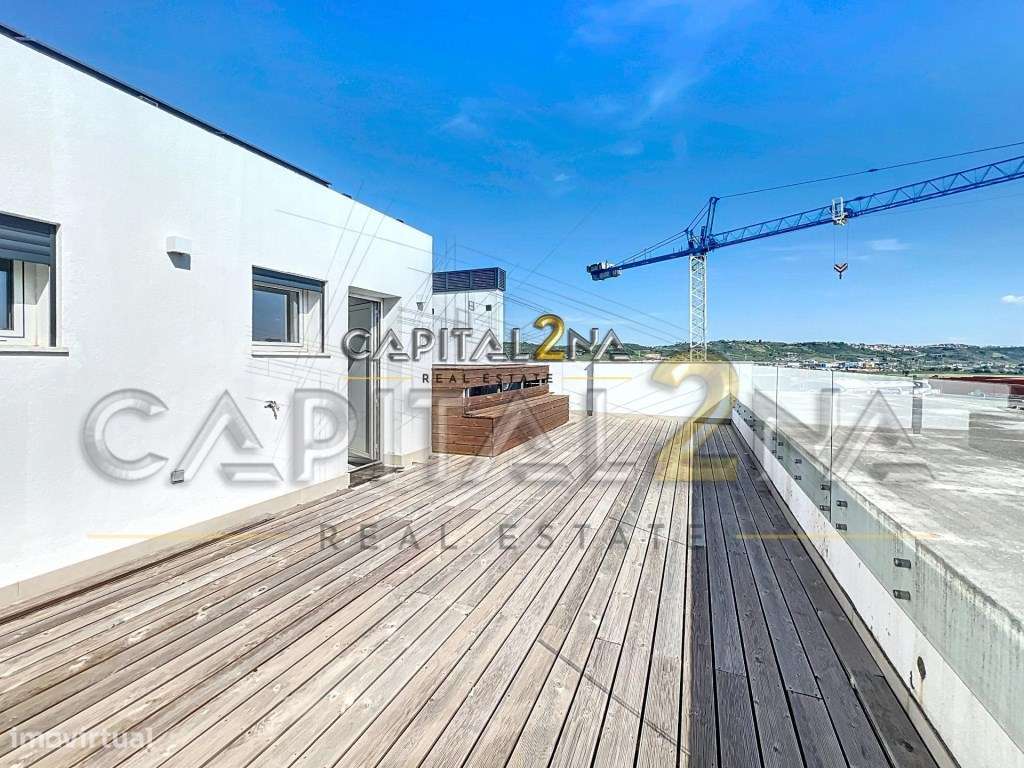 Penthouse T3 Duplex com Piscina Privada Aquecida, Terraço e Box par...-27