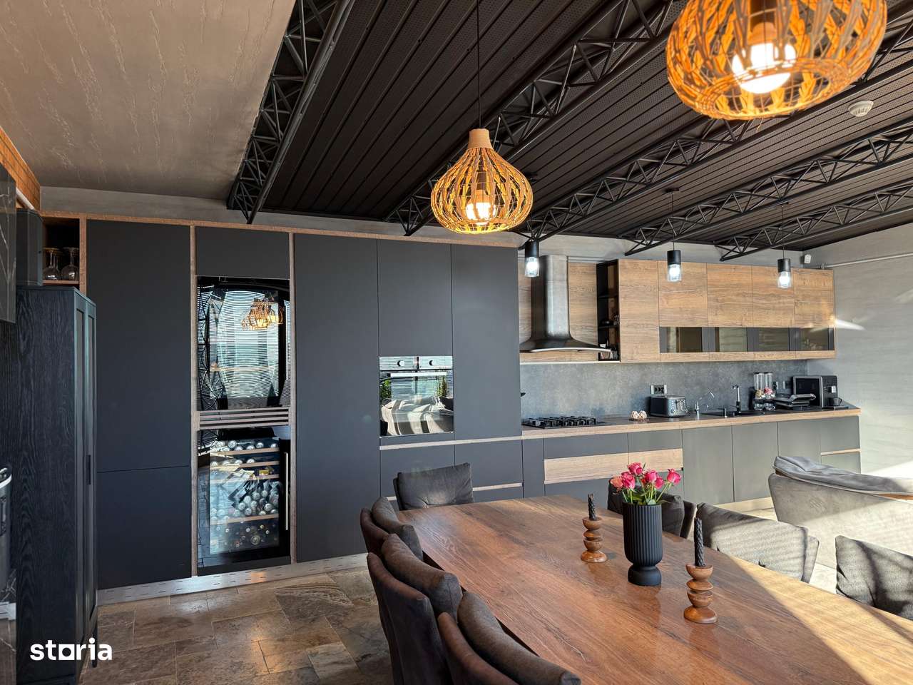 Penthouse 4 camere lux Mamaia Sat-14