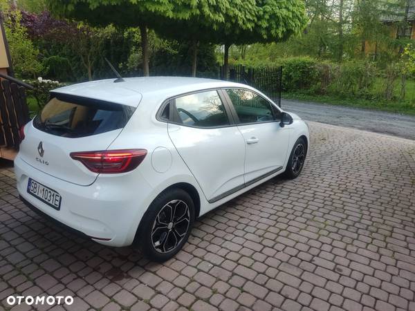 Renault Clio - 6