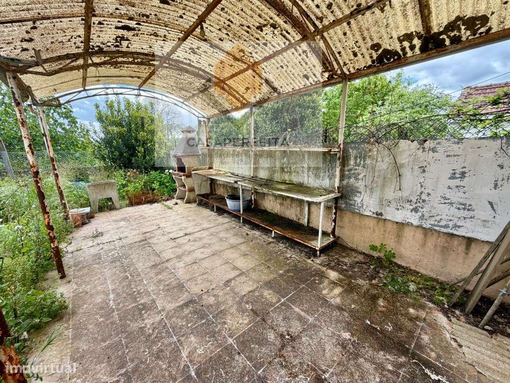 2 Andares Moradia T3 com Terreno, Anexo e Garagem - Avintes-39