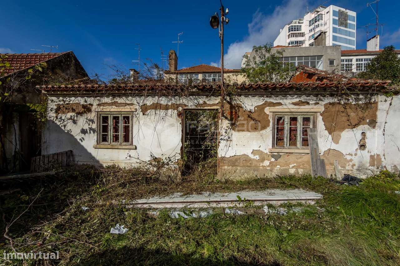 Moradia para Restaurar T3 Venda em Santarém (Marvila), Santa Iria da R - Grande imagem: 2/33