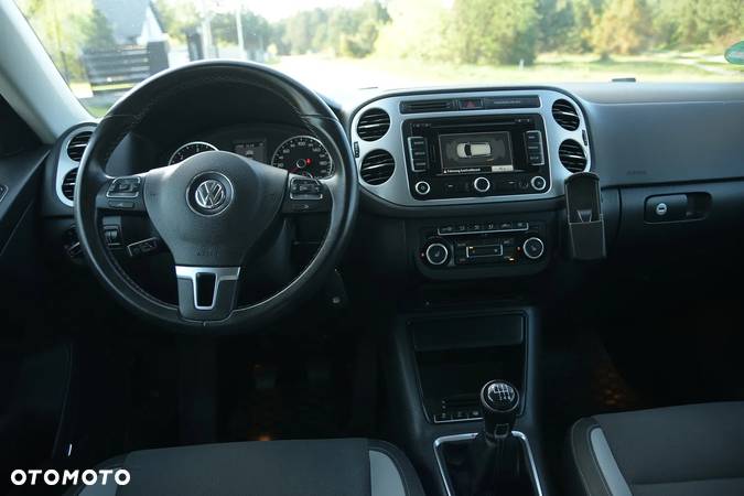 Volkswagen Tiguan 2.0 TDI DPF 4Motion BlueMotion Technology Life - 24