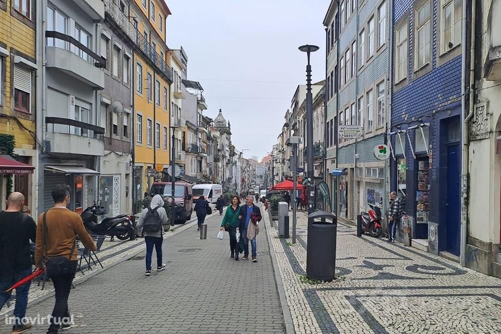 Prédio com projeto aprovado em Santa CatarIna Porto