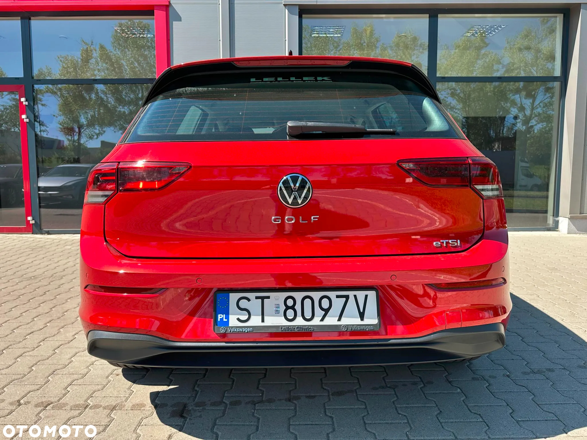 Volkswagen Golf VIII 1.5 eTSI EVO Life DSG - 11