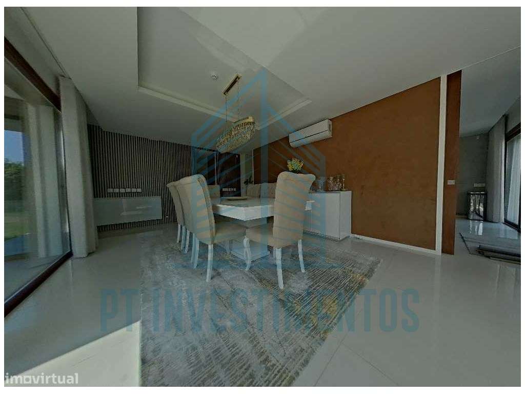 Moradia semi-nova T5+1 em Santa Joana - Aveiro-18