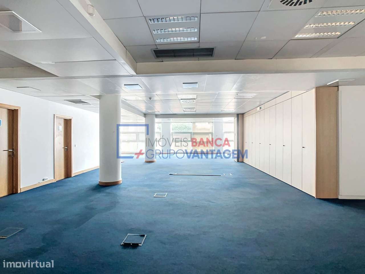 Escritório com 271 m2 e 5 parqueamentos na Av. Infante Santo em Lisboa - Grande imagem: 4/19