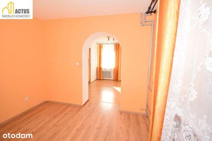 Dom Dz. 19 ar, Komis-warsztat sam.-12