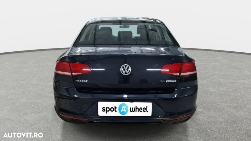 Volkswagen Passat - 6