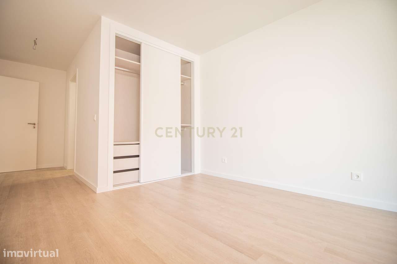 Apartamento T2 com Churrasqueira - Grande imagem: 5/31