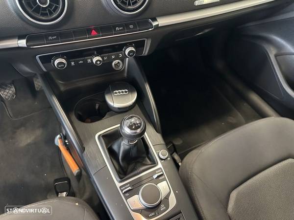 Audi A3 Sportback 2.0 TDI S-line - 8