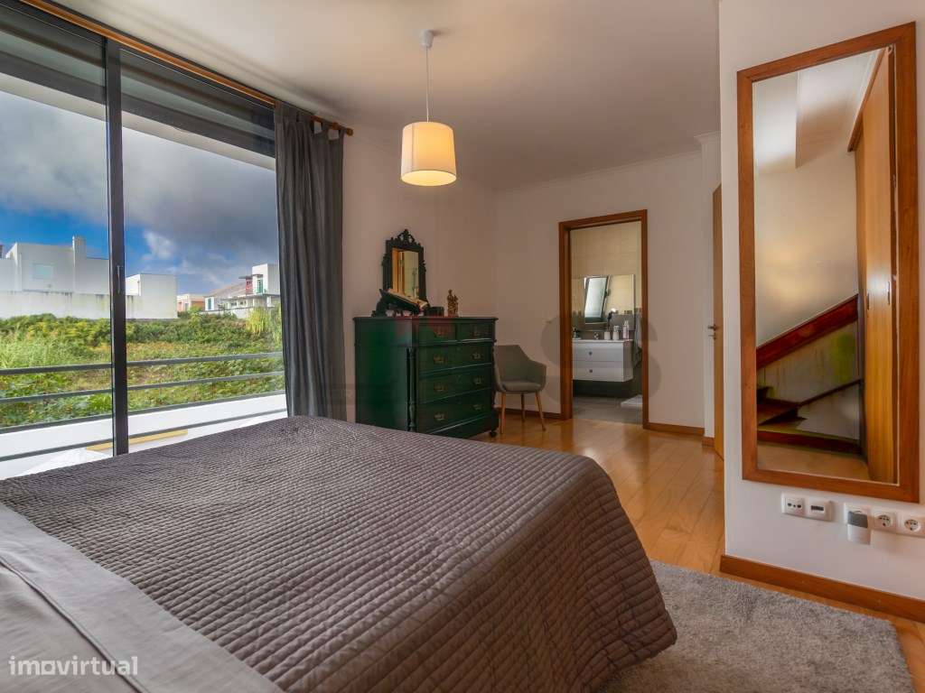 Moradia V3+1 na Urbanização Vila Faia - Conforto e Valorização Gara... - Grande imagem: 4/39