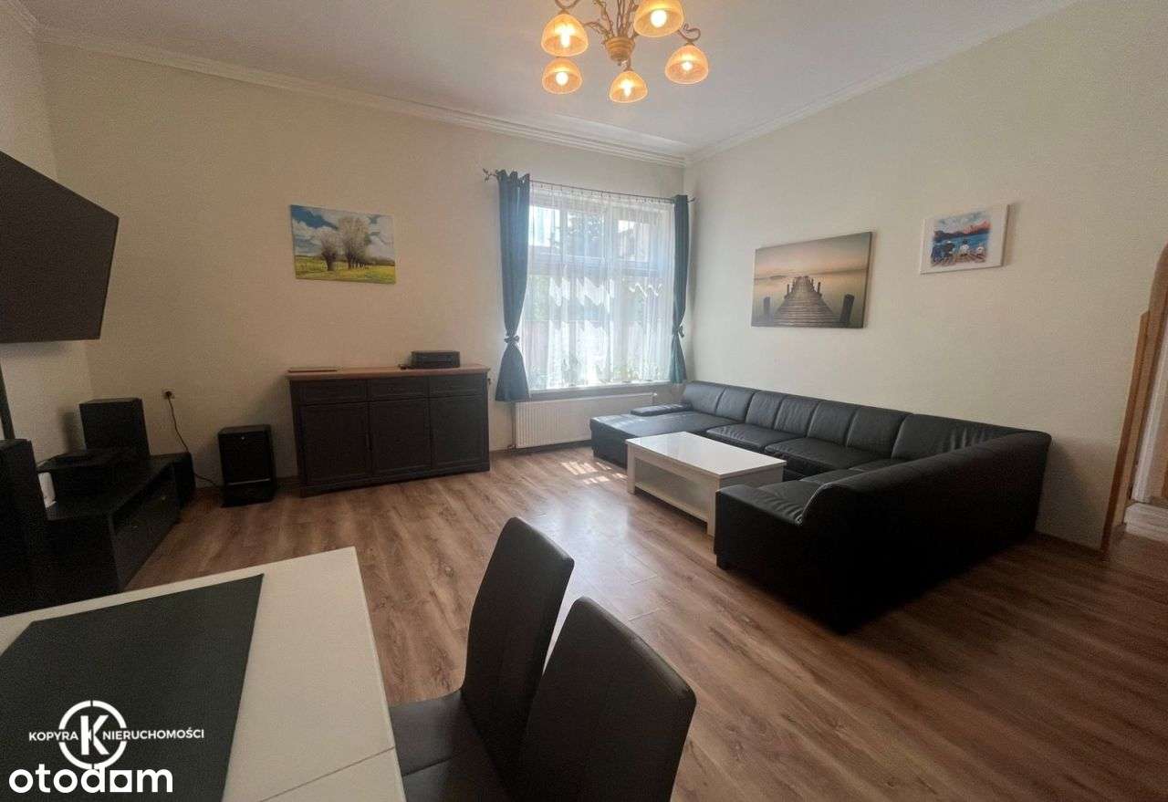 Na sprzedaż przestronne mieszkanie 5-pokojowe-5