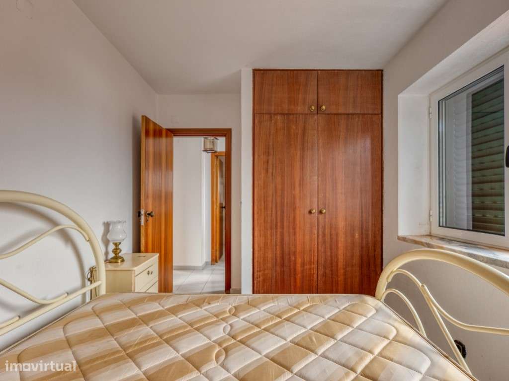 Moradia T4 com Quintal e Terraço, a Apenas 4 Minutos do Centro da V...-22