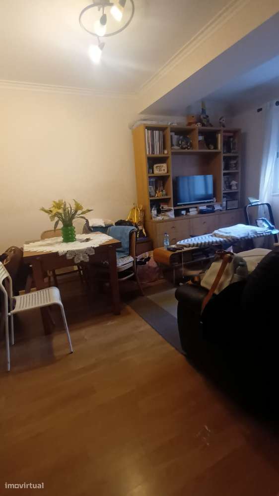 T2 com terraço no Bairro Rêgo em Lisboa-4