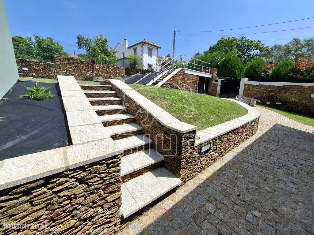 Fabulosa Moradia T4 com piscina-5