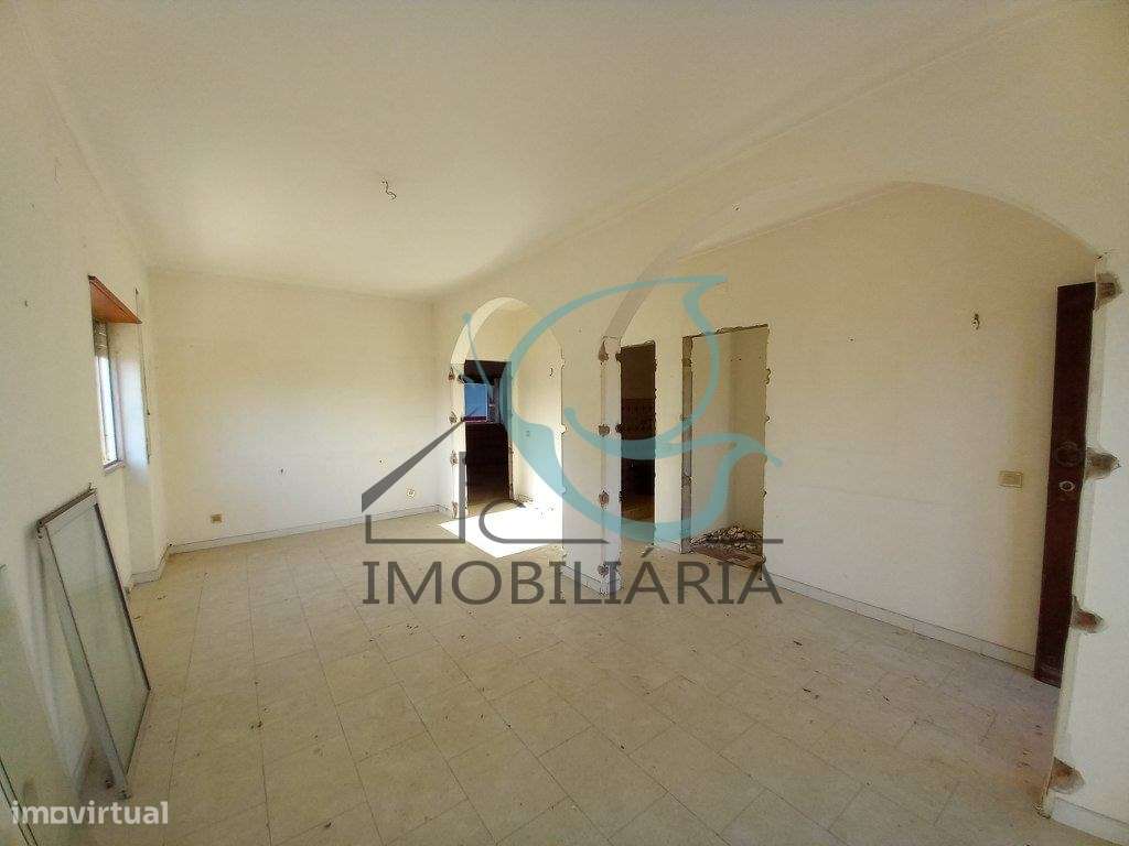 1º andar de Moradia T2, bi-familiar - São Francisco, Alcochete - Grande imagem: 4/41