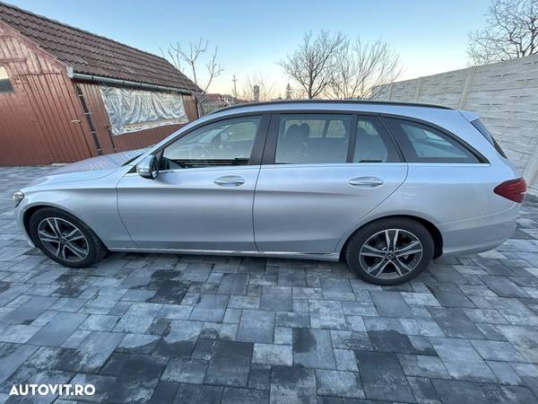 Mercedes-Benz C 220 d T 9G-TRONIC - 9