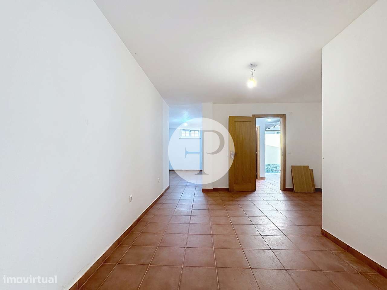 Moradia T5 com piscina no Nadadouro | 408 m² | Lote de 809 m²-44