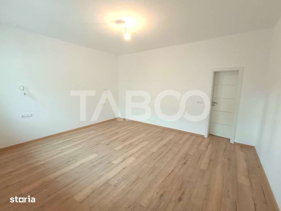 Casa 10 camere 390 mp utili - pe strada Calea Poplacii din Sibiu - Imagine principală: 4/19