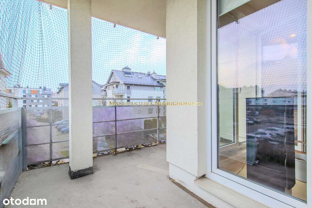 3 pokojowe mieszkanie z narożnym balkonem!-10