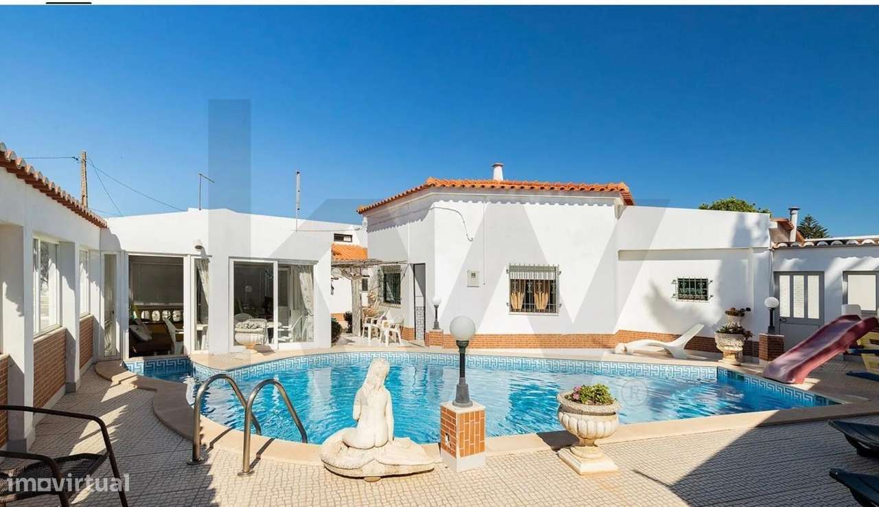 Propriedade única com 3.400 m2 com localização Premium em Sagres-9