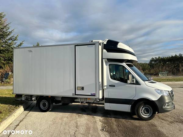 Mercedes-Benz Sprinter V6 / Specjalistyczns Chłodnia Lambert / Mroźnia-25*C / Multitemperatura / Ściana grodziowa / szyfrowane zamykanie / Agregat Thermoking v300 Max - 7