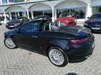 Alfa Romeo Spider 2.4 JTDm - 11