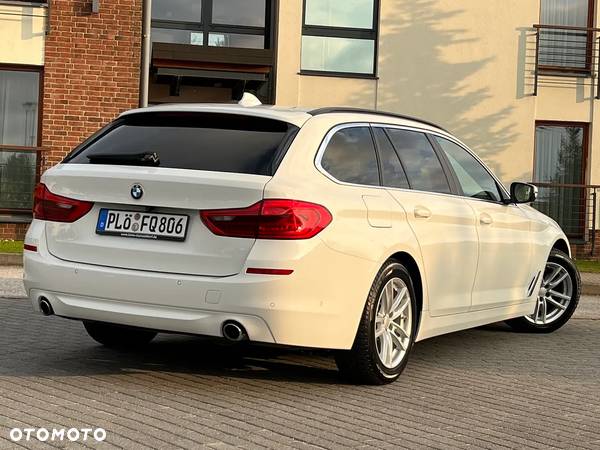 BMW Seria 5 525d Touring Sport Line - 12