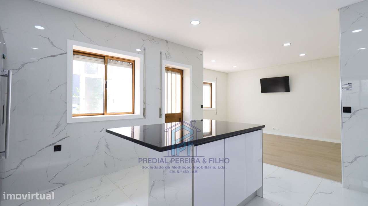 Moradia T4 Remodelada - Baguim / Próx. ao Seixo - Grande imagem: 4/30