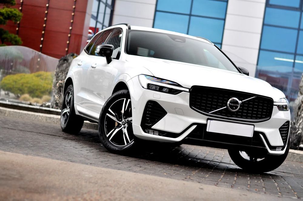 Volvo XC60 II B4 D AWD Ultimate Dark 2022