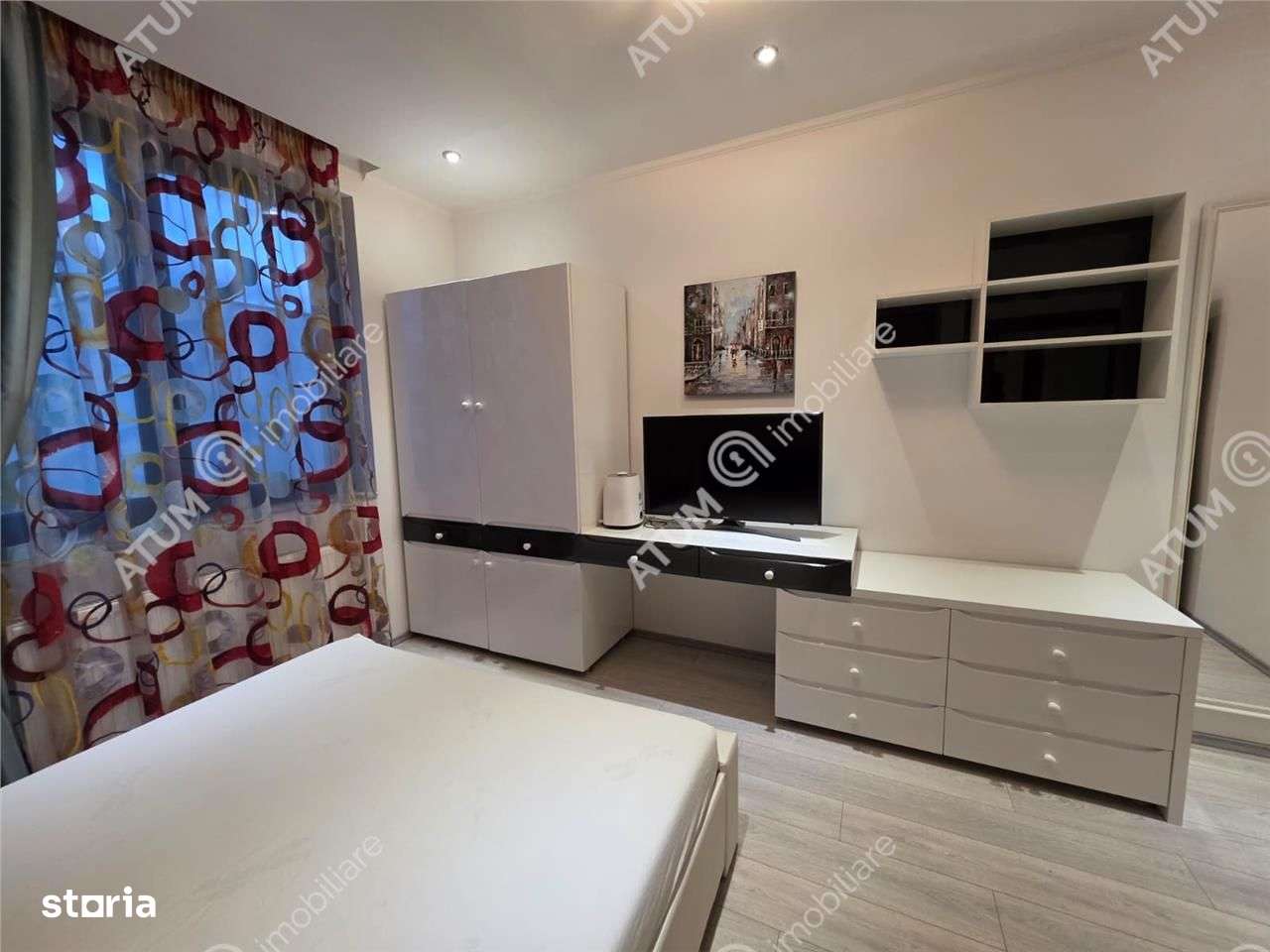 Casa 4 camere 3 bai terasa si teren 250 mp zona Octavian Goga Selimbar-11