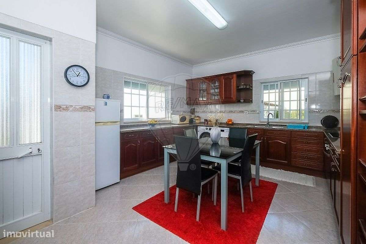 Moradia T4 para venda-16