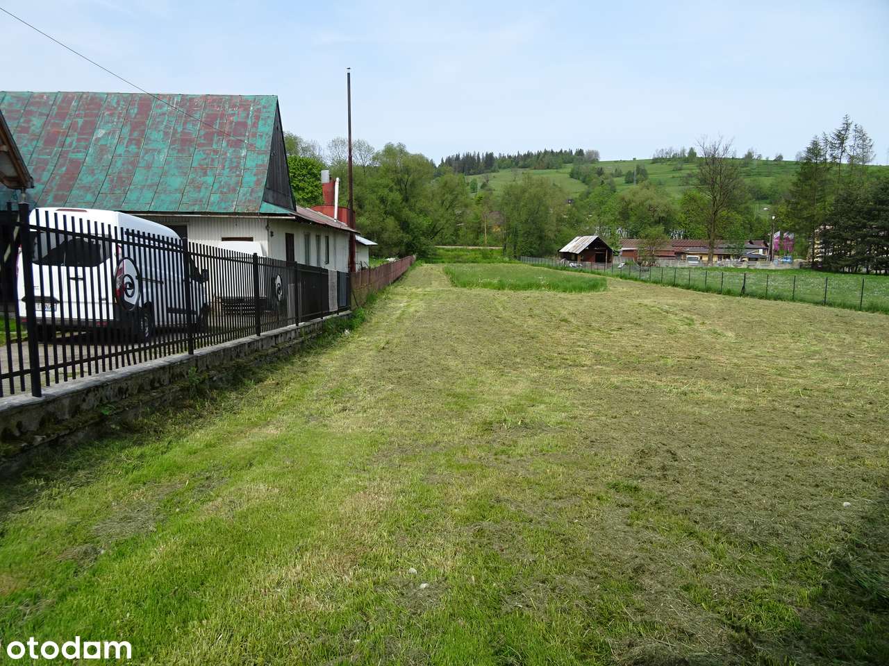 Działka z warunkami zabudowy 1000 m2 PUM dobra cena-3