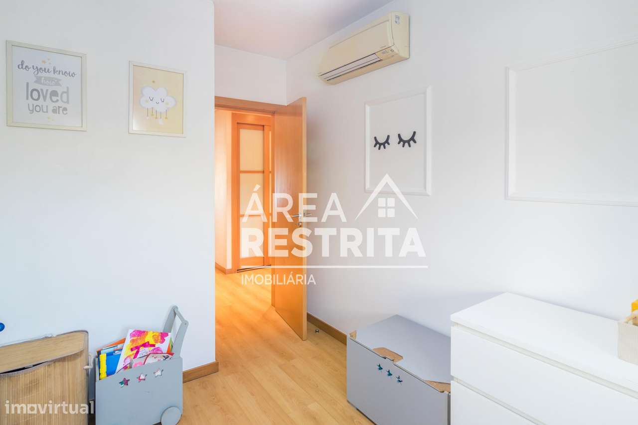 Apartamento T3 num Rc com vista Rio, em Alto do Seixalinho, Barreiro-11