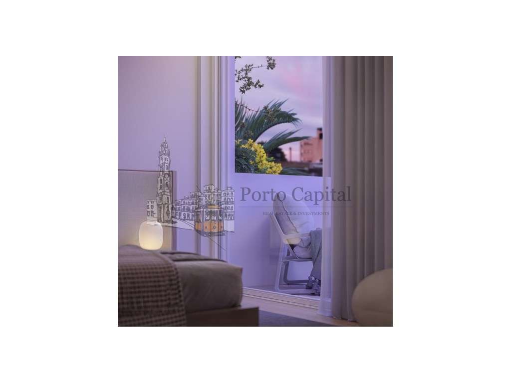 LUXUOSOS APARTAMENTOS T4 , COM VARANDA/TERRAÇO, ARRUMOS E 3 LUGARES... - Grande imagem: 5/32