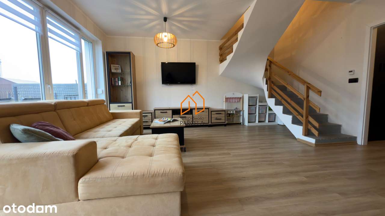 Mieszkanie dwupoziomowe z ogródkiem w Dominowie.-5