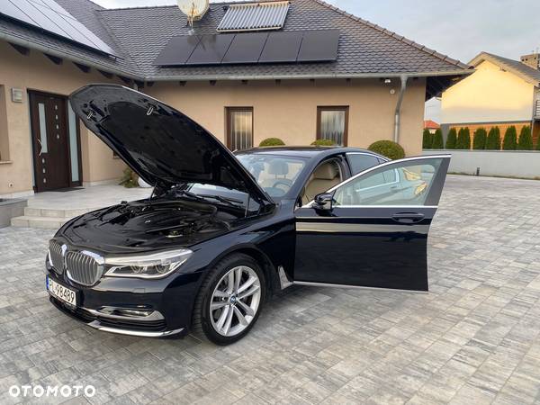 BMW Seria 7 740d xDrive - 30