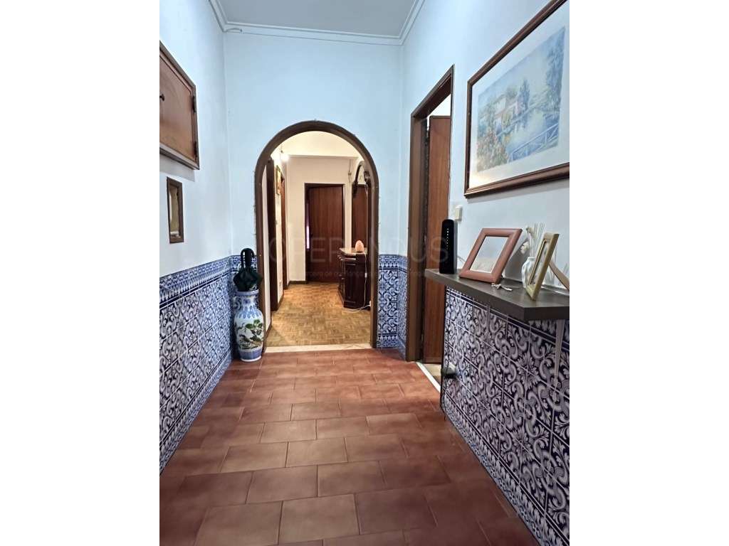 Apartamento T3 - Póvoa Sta. Iria-11